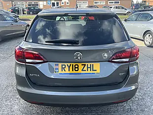 Used 2018 Vauxhall Astra Design Cosmic Grey Met - Interior and Exterior details 7