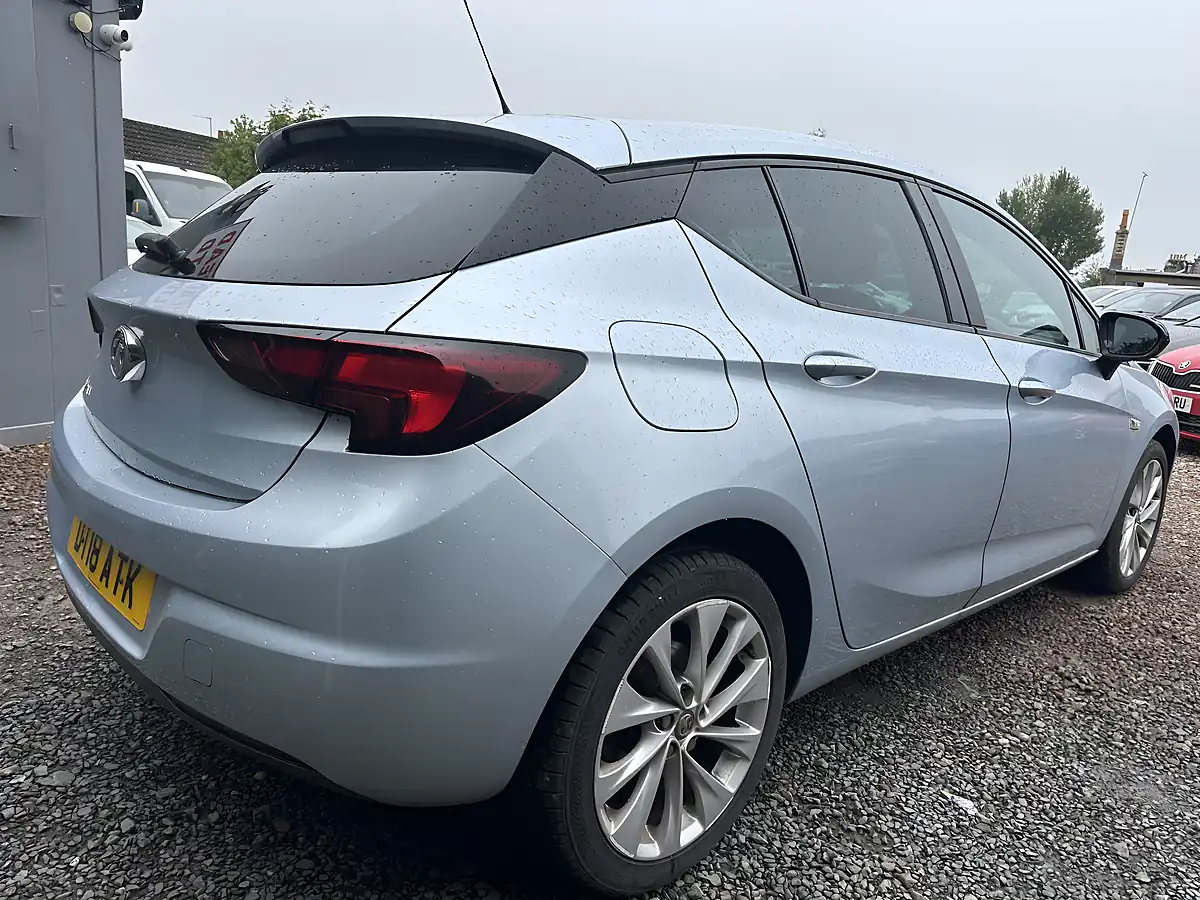 Used 2018 Vauxhall Astra Design Silver - Interior and Exterior details 12