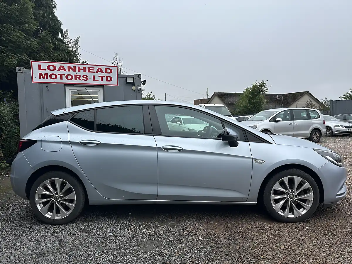 Used 2018 Vauxhall Astra Design Silver - Interior and Exterior details 13