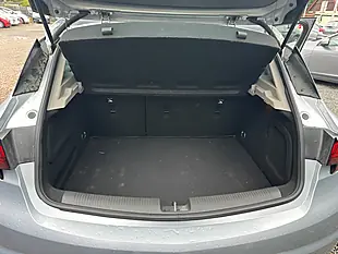 Used 2018 Vauxhall Astra Design Silver - Interior and Exterior details 16