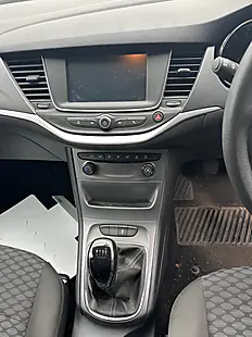 Used 2018 Vauxhall Astra Design Silver - Interior and Exterior details 18