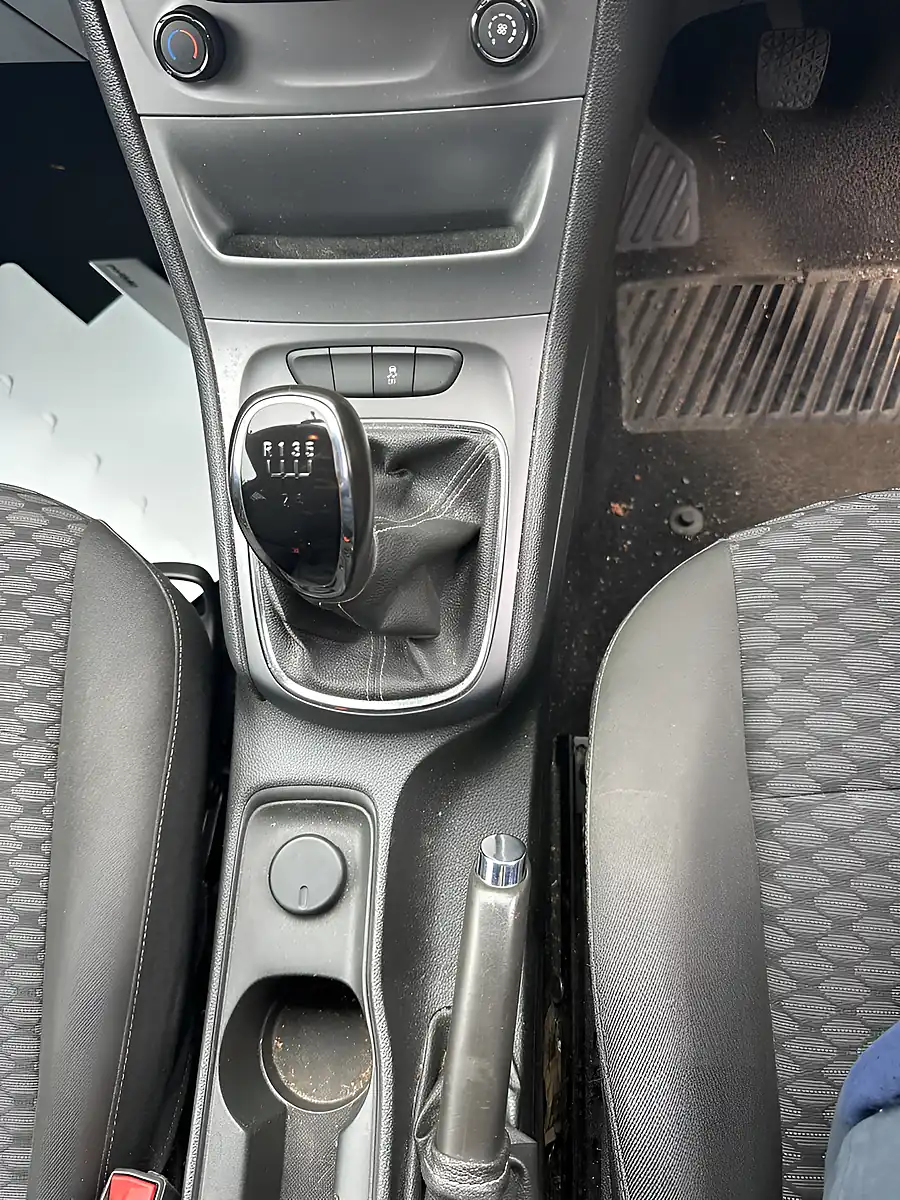 Used 2018 Vauxhall Astra Design Silver - Interior and Exterior details 19