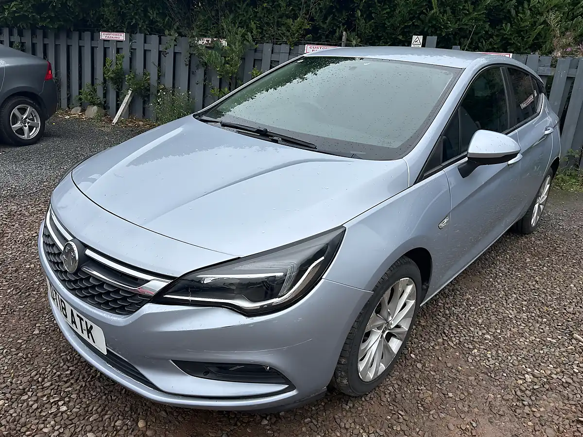 Used 2018 Vauxhall Astra Design Silver - Interior and Exterior details 5