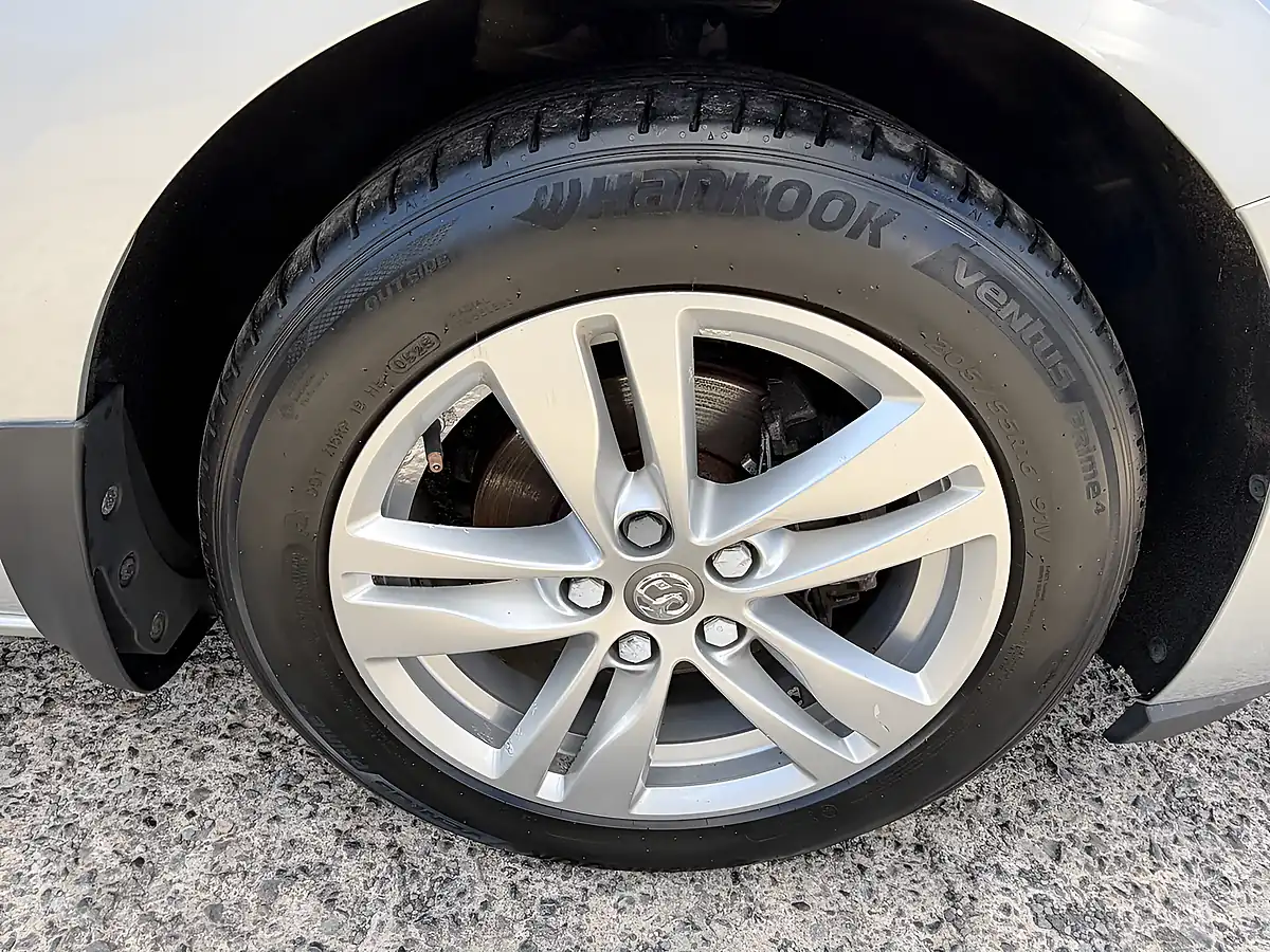 Used 2018 Vauxhall Astra Design Silver Metallic - Interior and Exterior details 18