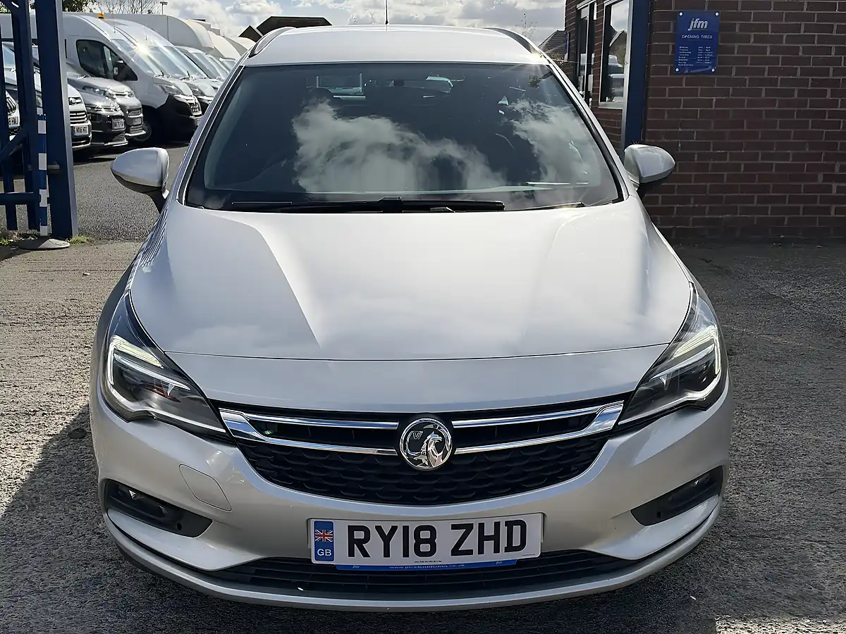 Used 2018 Vauxhall Astra Design Silver Metallic - Interior and Exterior details 19