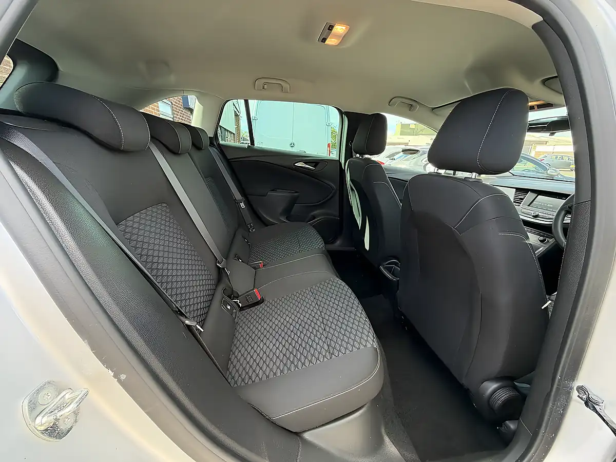 Used 2018 Vauxhall Astra Design Silver Metallic - Interior and Exterior details 4