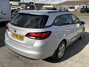 Used 2018 Vauxhall Astra Design Silver Metallic - Interior and Exterior details 6