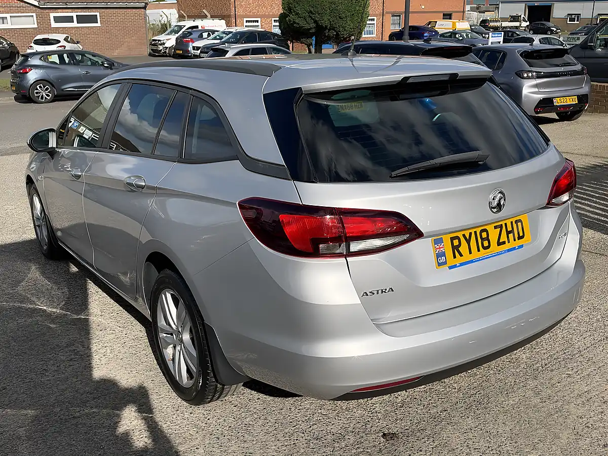 Used 2018 Vauxhall Astra Design Silver Metallic - Interior and Exterior details 8