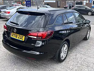 Used 2018 Vauxhall Astra Design Sports Tourer Mineral Black Met - Interior and Exterior details 6