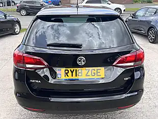 Used 2018 Vauxhall Astra Design Sports Tourer Mineral Black Met - Interior and Exterior details 7