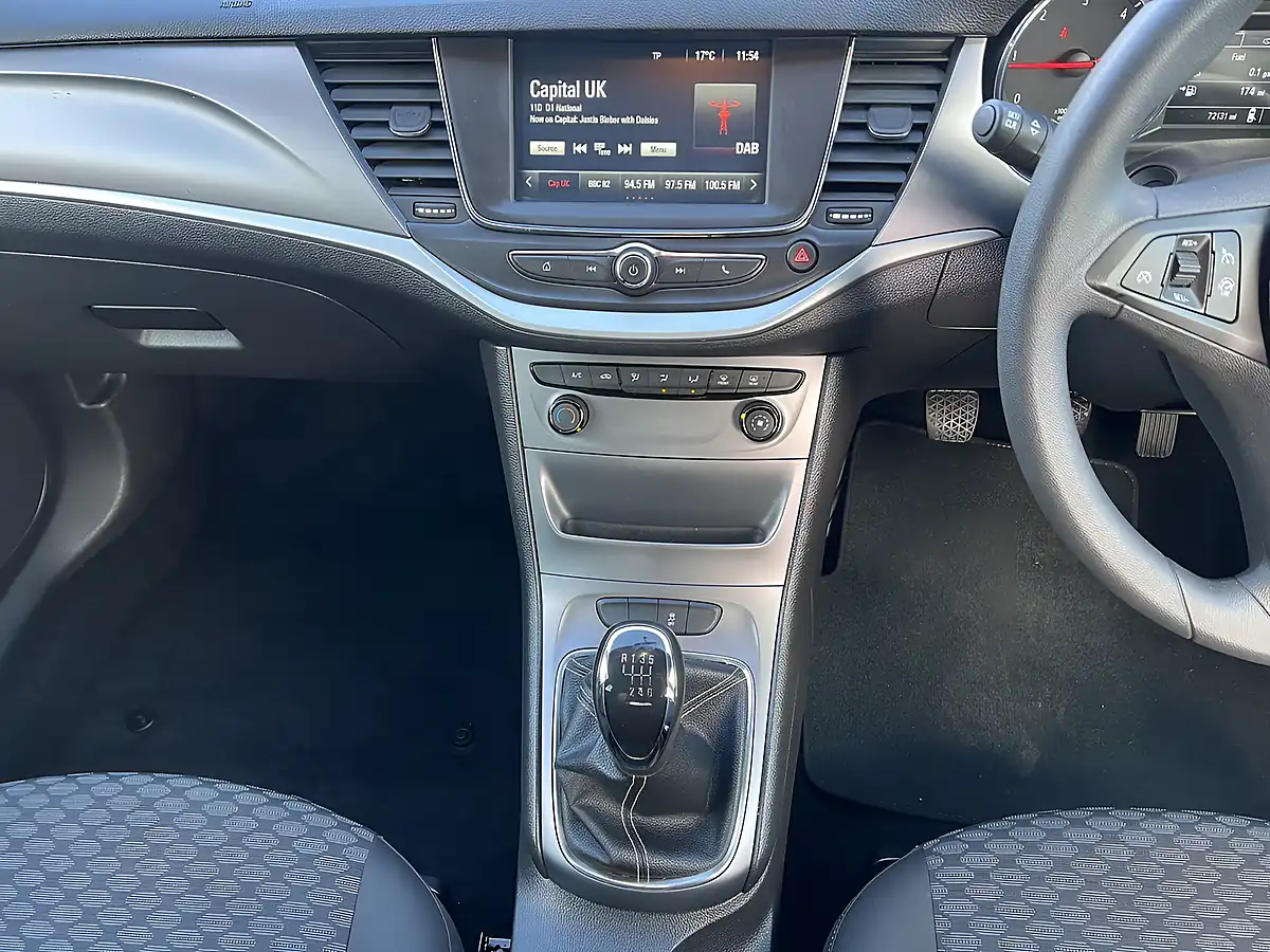 Used 2018 Vauxhall Astra Design Sports Tourer Mineral Black Met - Interior and Exterior details 11
