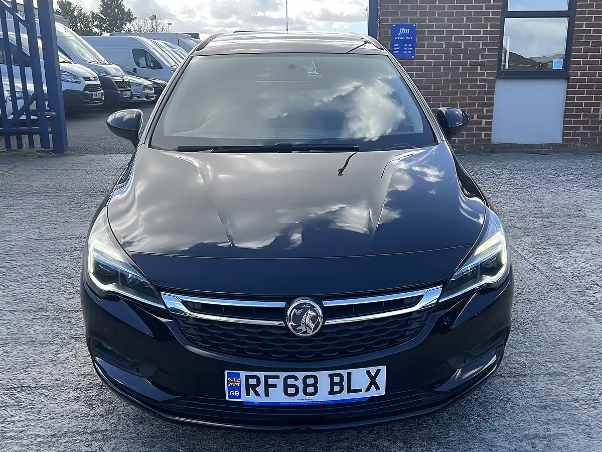 Used 2018 Vauxhall Astra Design Sports Tourer Mineral Black Met - Interior and Exterior details 19