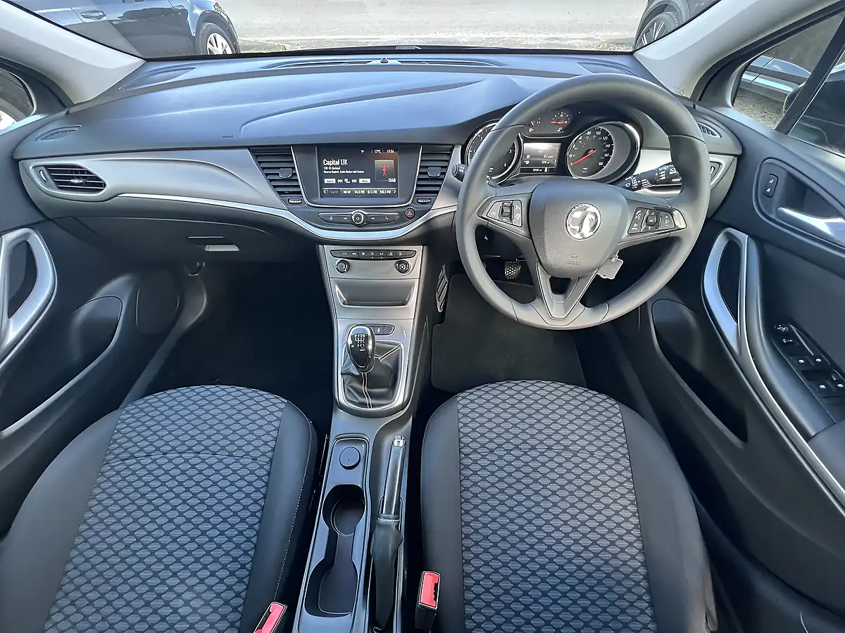 Used 2018 Vauxhall Astra Design Sports Tourer Mineral Black Met - Interior and Exterior details 2