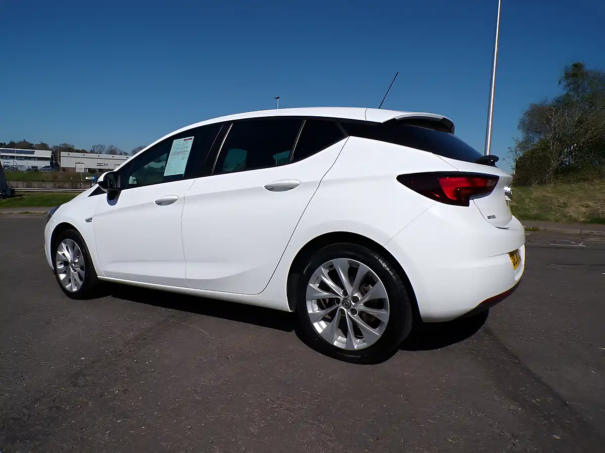 Used 2018 Vauxhall Astra Design White - Interior and Exterior details 10