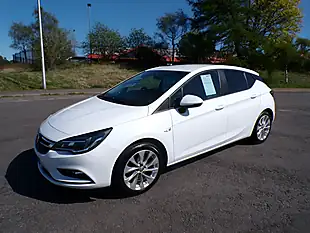 Used 2018 Vauxhall Astra Design White - Interior and Exterior details 12