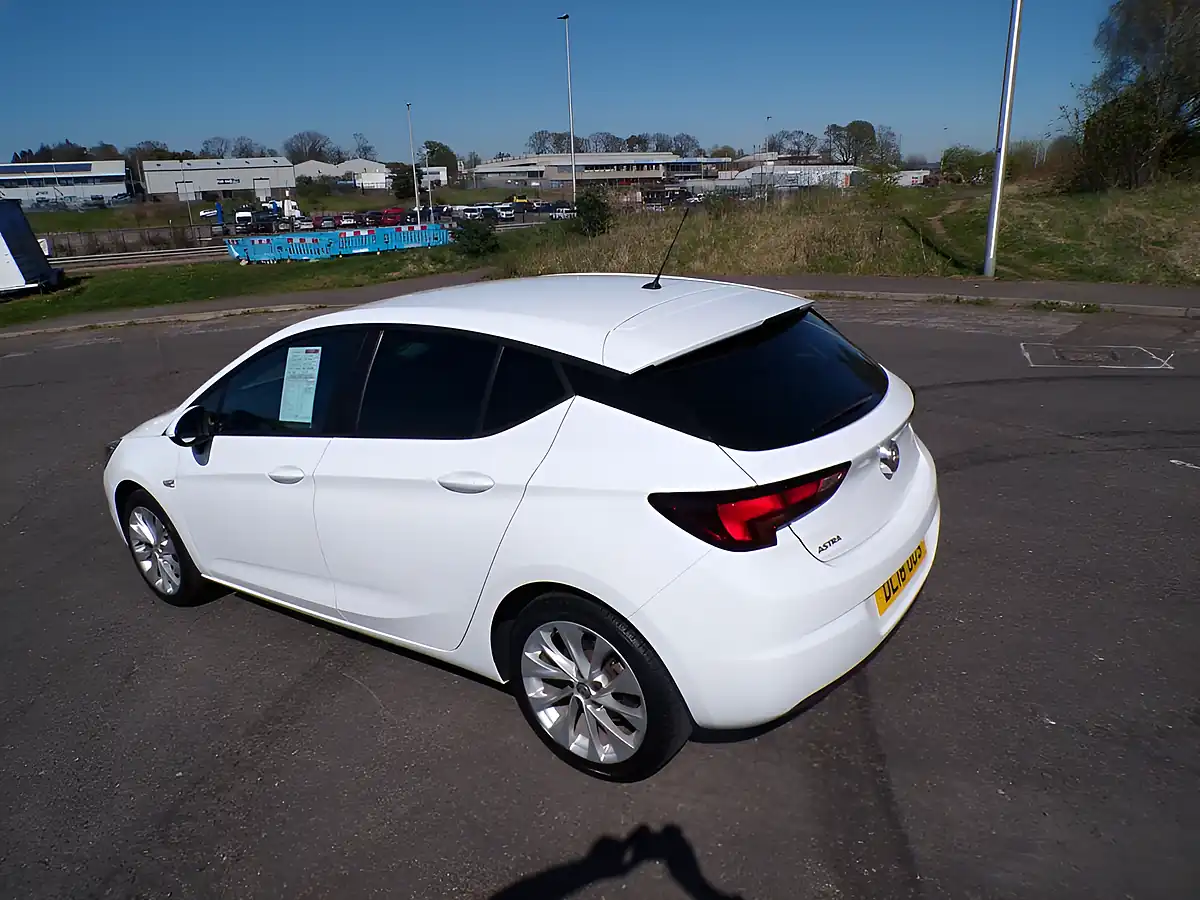 Used 2018 Vauxhall Astra Design White - Interior and Exterior details 9