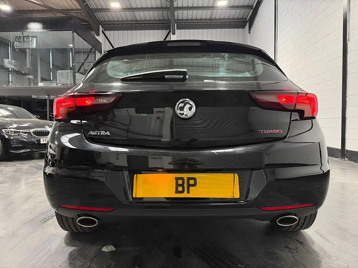 Used 2018 Vauxhall Astra Elite Nav Black - Interior and Exterior details 10