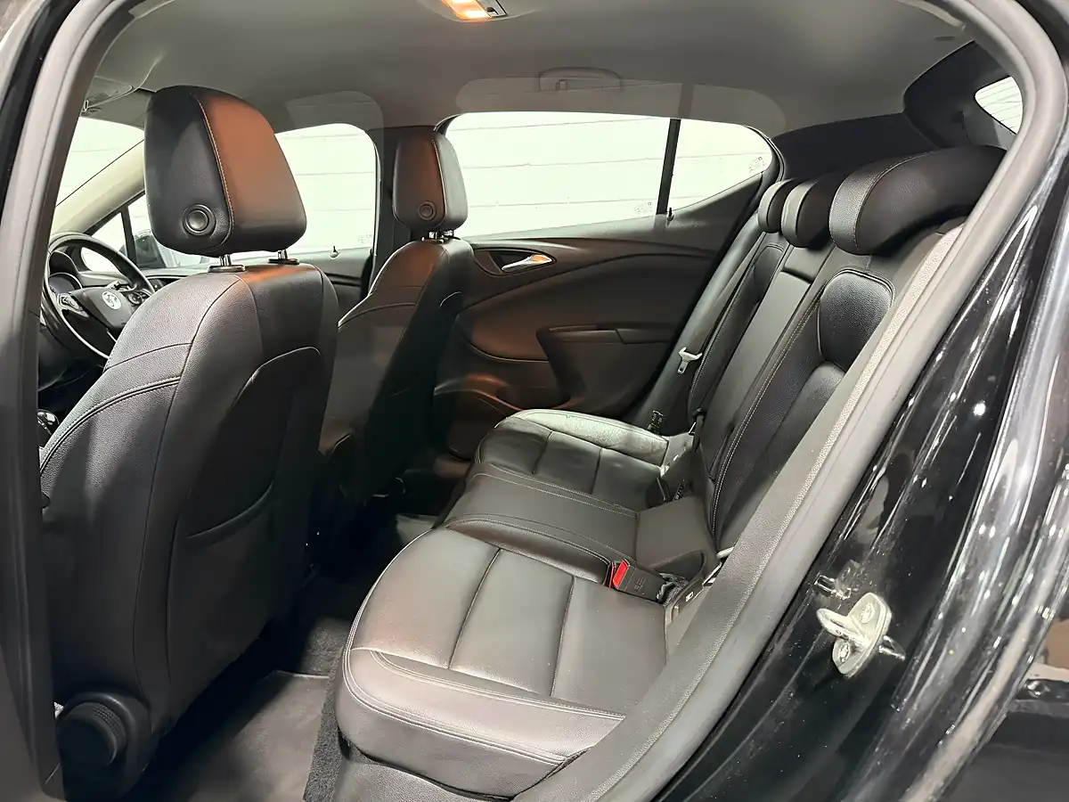 Used 2018 Vauxhall Astra Elite Nav Black - Interior and Exterior details 18