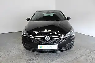 Used 2018 Vauxhall Astra Elite Nav Black - Interior and Exterior details 9