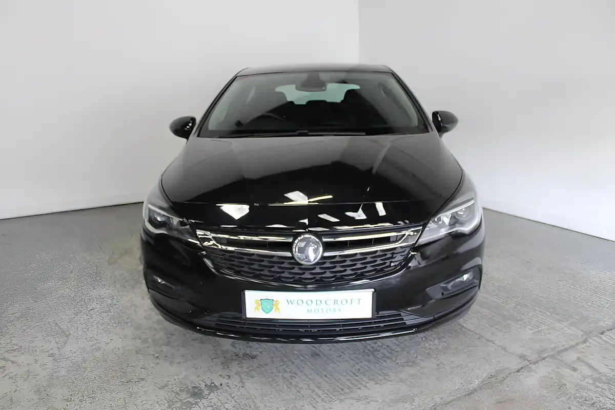 Used 2018 Vauxhall Astra Elite Nav Black - Interior and Exterior details 9