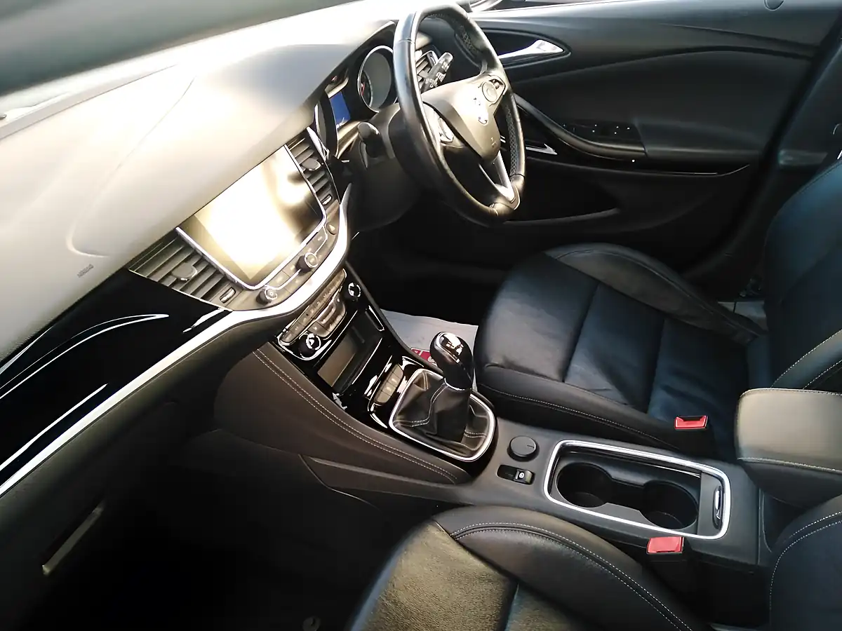 Used 2018 Vauxhall Astra Elite Nav Grey - Interior and Exterior details 17