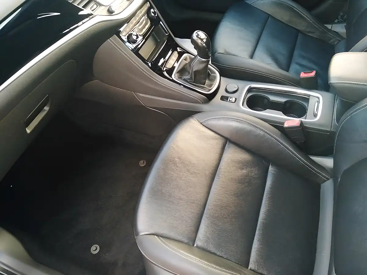 Used 2018 Vauxhall Astra Elite Nav Grey - Interior and Exterior details 18