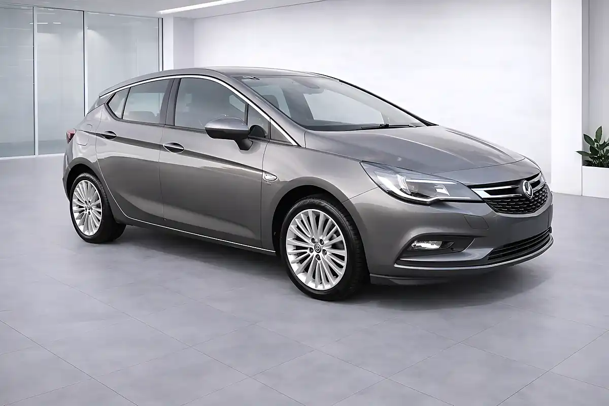 Used 2018 Vauxhall Astra Elite Nav Grey - Interior and Exterior details 2