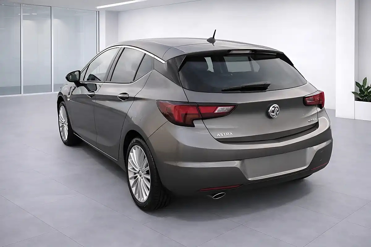 Used 2018 Vauxhall Astra Elite Nav Grey - Interior and Exterior details 5