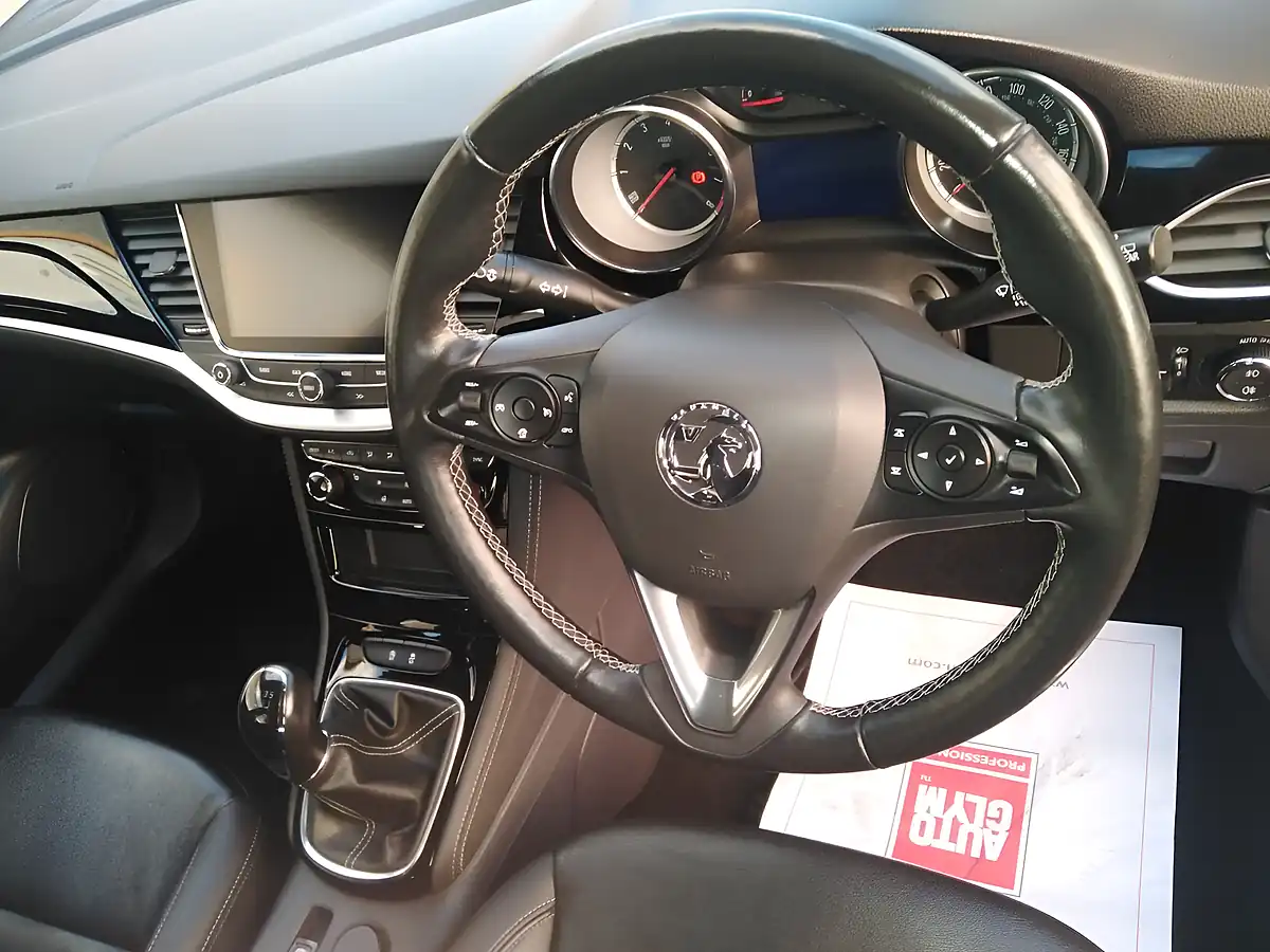 Used 2018 Vauxhall Astra Elite Nav Grey - Interior and Exterior details 9