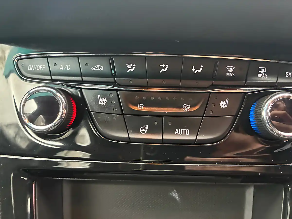 Used 2018 Vauxhall Astra Elite Nav Grey - Interior and Exterior details 11