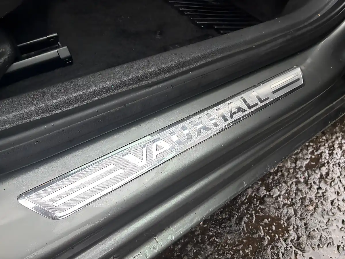 Used 2018 Vauxhall Astra Elite Nav Grey - Interior and Exterior details 13