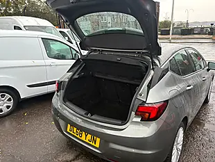 Used 2018 Vauxhall Astra Elite Nav Grey - Interior and Exterior details 20