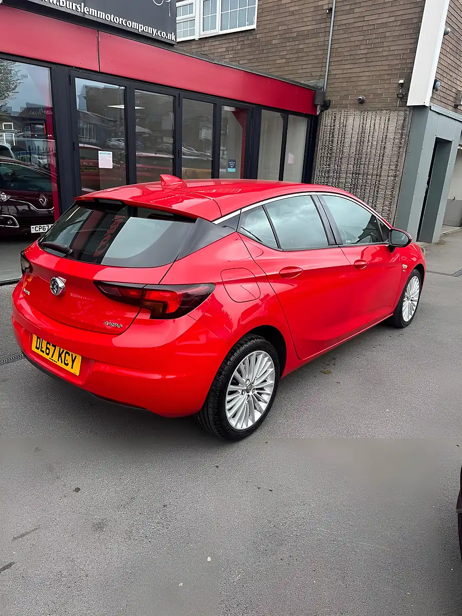 Used 2018 Vauxhall Astra Elite Nav Red - Interior and Exterior details 3