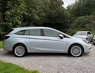 Used 2018 Vauxhall Astra Elite Nav T Silver - Interior and Exterior details 2