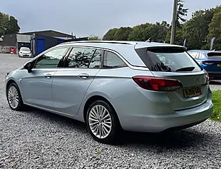 Used 2018 Vauxhall Astra Elite Nav T Silver - Interior and Exterior details 5