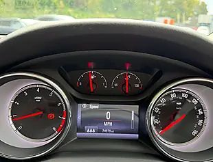 Used 2018 Vauxhall Astra Elite Nav T Silver - Interior and Exterior details 9