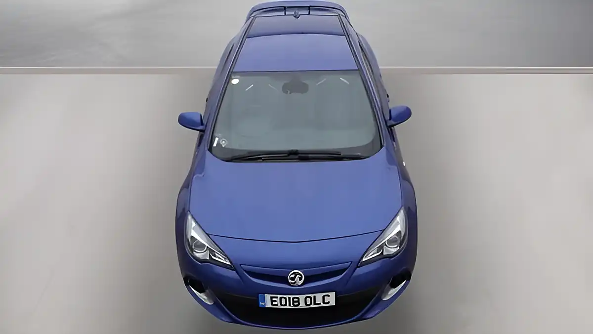 Used 2018 Vauxhall Astra Gtc Vxr Blue - Interior and Exterior details 7