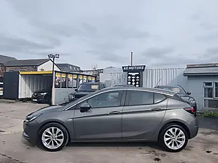 Used 2018 Vauxhall Astra Se Grey - Interior and Exterior details 7
