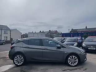 Used 2018 Vauxhall Astra Se Grey - Interior and Exterior details 8