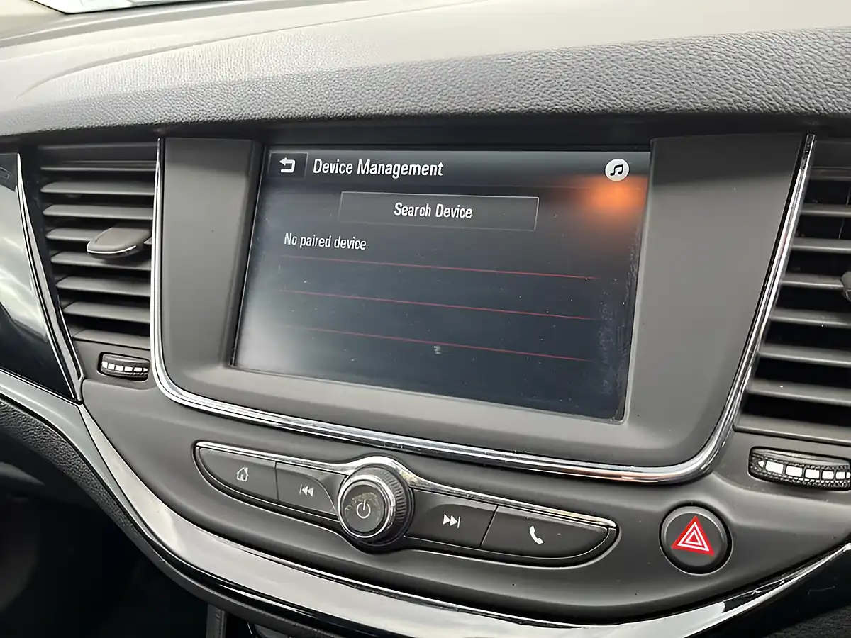 Used 2018 Vauxhall Astra Sri Black - Interior and Exterior details 13
