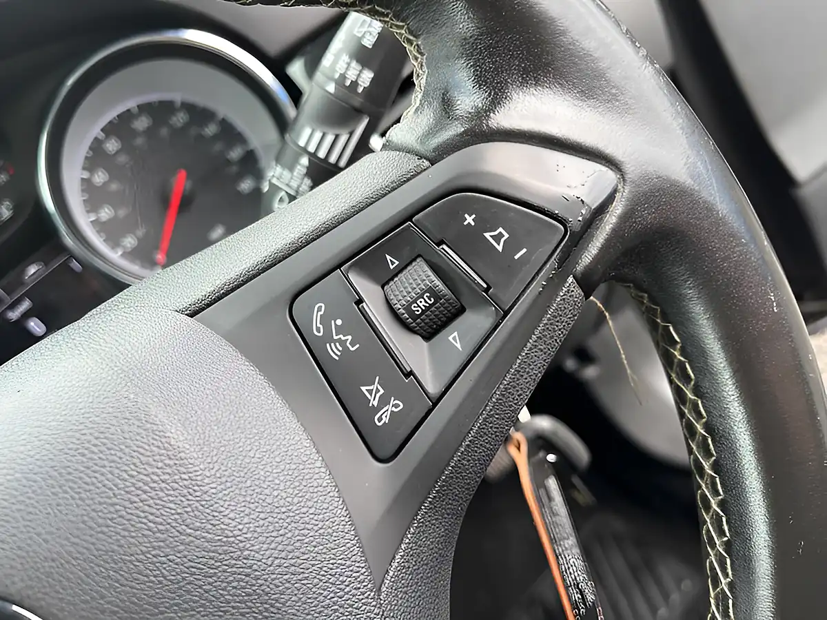 Used 2018 Vauxhall Astra Sri Black - Interior and Exterior details 18