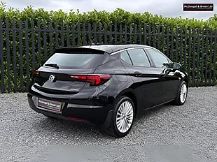 Used 2018 Vauxhall Astra Sri Black - Interior and Exterior details 5