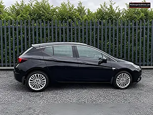 Used 2018 Vauxhall Astra Sri Black - Interior and Exterior details 6