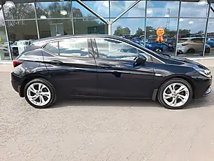 Used 2018 Vauxhall Astra Sri Blue - Interior and Exterior details 10