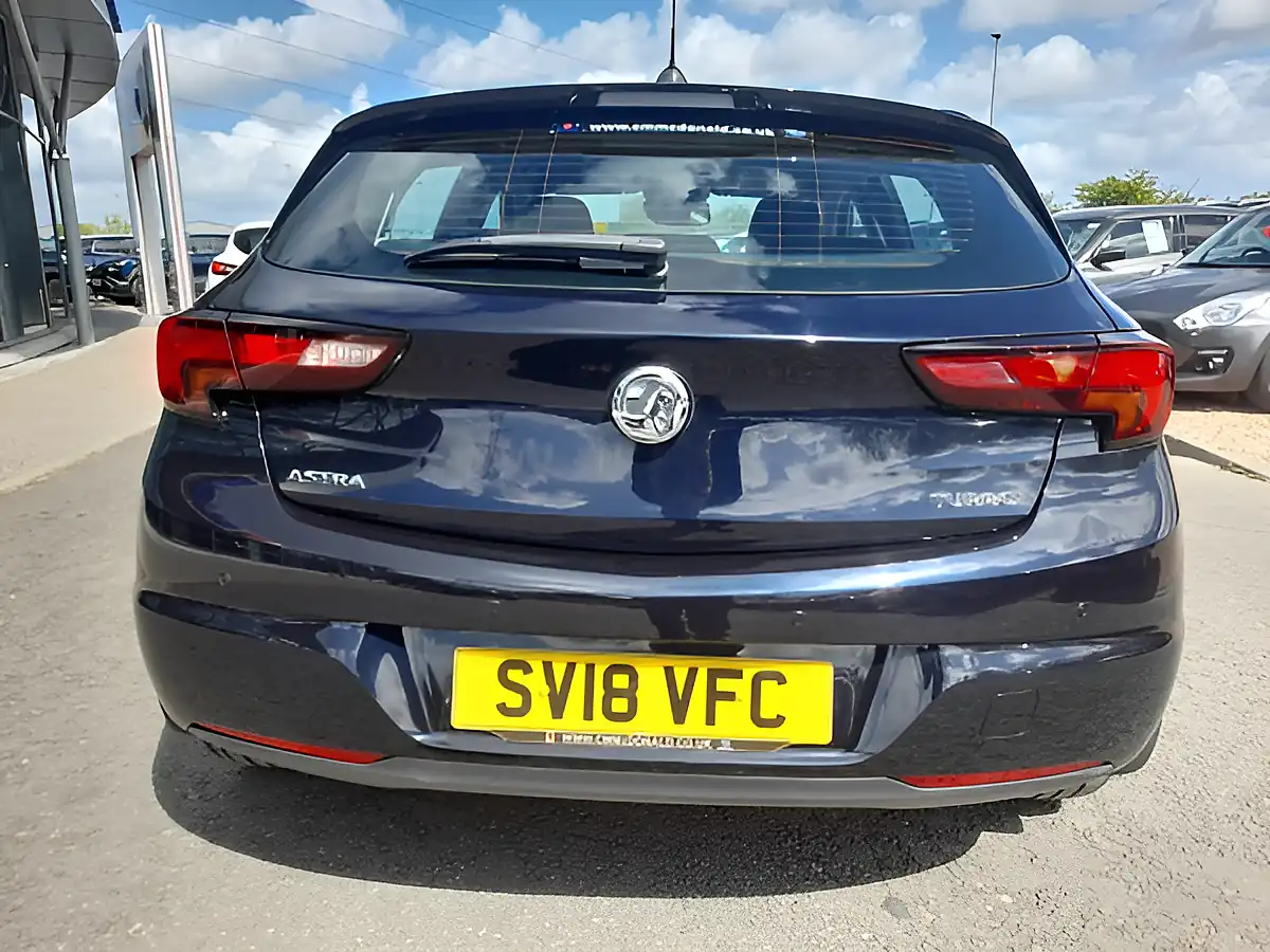 Used 2018 Vauxhall Astra Sri Blue - Interior and Exterior details 7