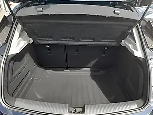 Used 2018 Vauxhall Astra Sri Blue - Interior and Exterior details 8