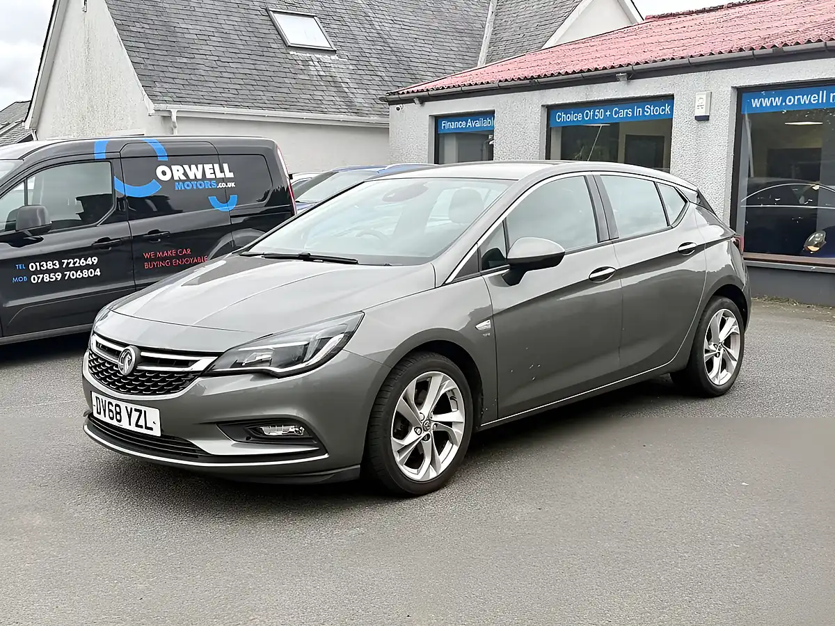 Used 2018 Vauxhall Astra Sri Grey - Interior and Exterior details 13