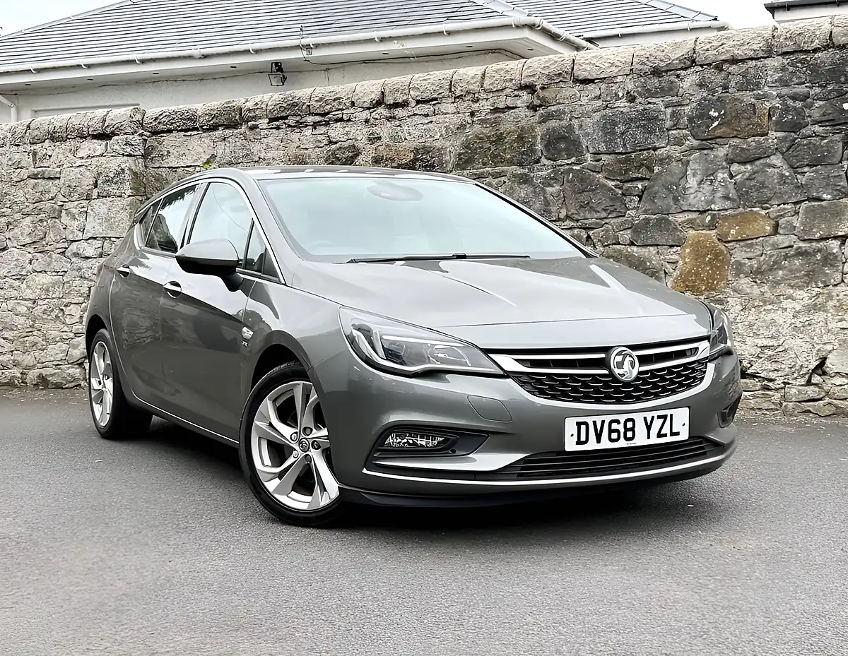 Used 2018 Vauxhall Astra Sri Grey - Interior and Exterior details 19