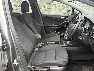 Used 2018 Vauxhall Astra Sri Grey - Interior and Exterior details 5