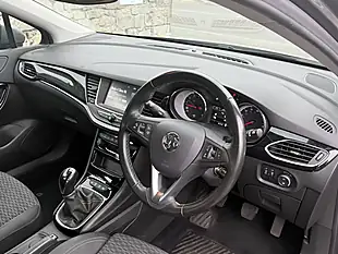 Used 2018 Vauxhall Astra Sri Grey - Interior and Exterior details 6
